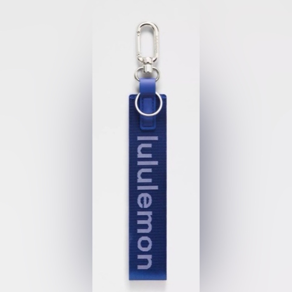 Lululemon Athletica NWT Riverside Blue Never Lost Keychain